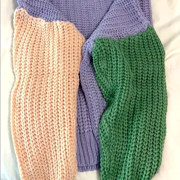 Color block turtleneck sweater - Picture 5 of 5